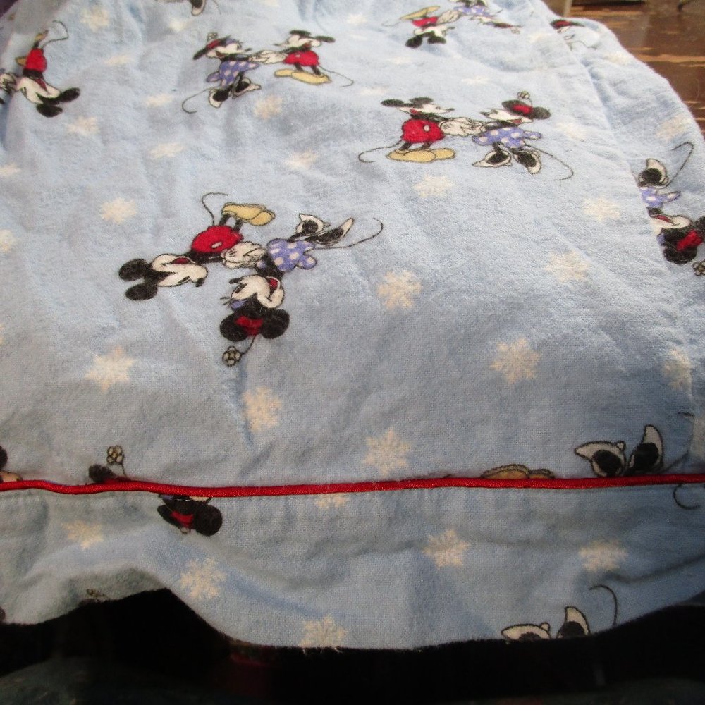 New Disney Mickey & Minnie Mouse Flannel Pajama set Size 3XL Blue & Red Piping